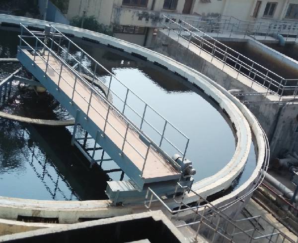 Bể lắng sinh học trong xử lý nước thải sinh hoạt